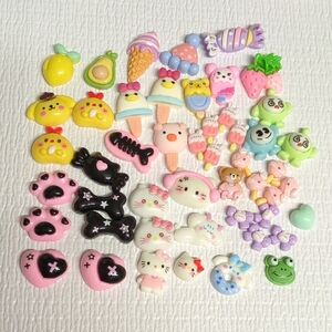 ❤️3/$10❤️M19 Cute Pastel Assorted Resin Cabochons for crafts